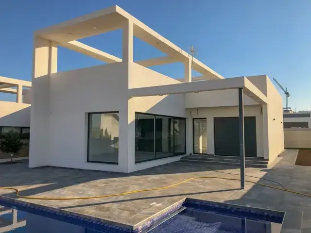 Vivienda terminada con piscina, Orihuela Costa